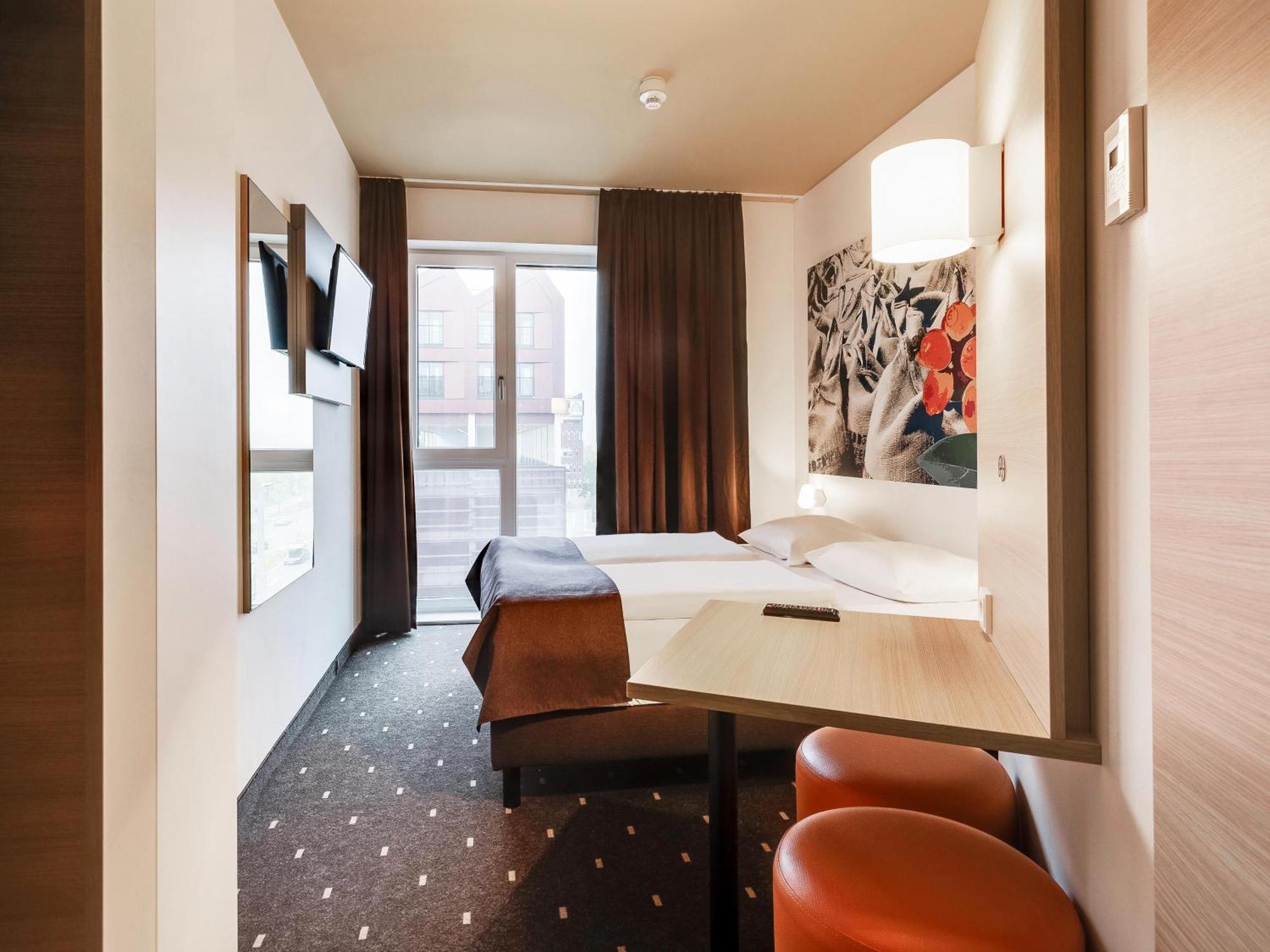 B&B Hotel Bremen-Ueberseestadt Extérieur photo