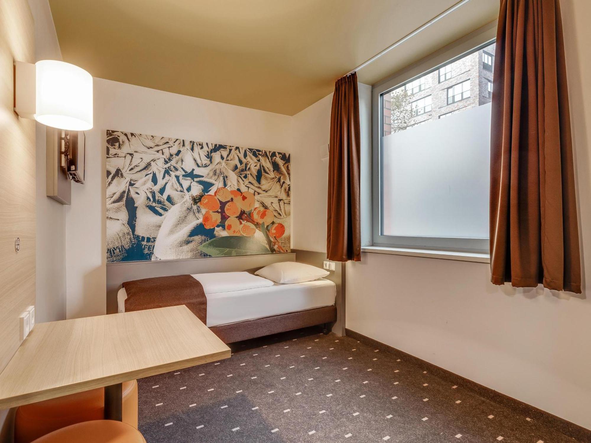 B&B Hotel Bremen-Ueberseestadt Extérieur photo
