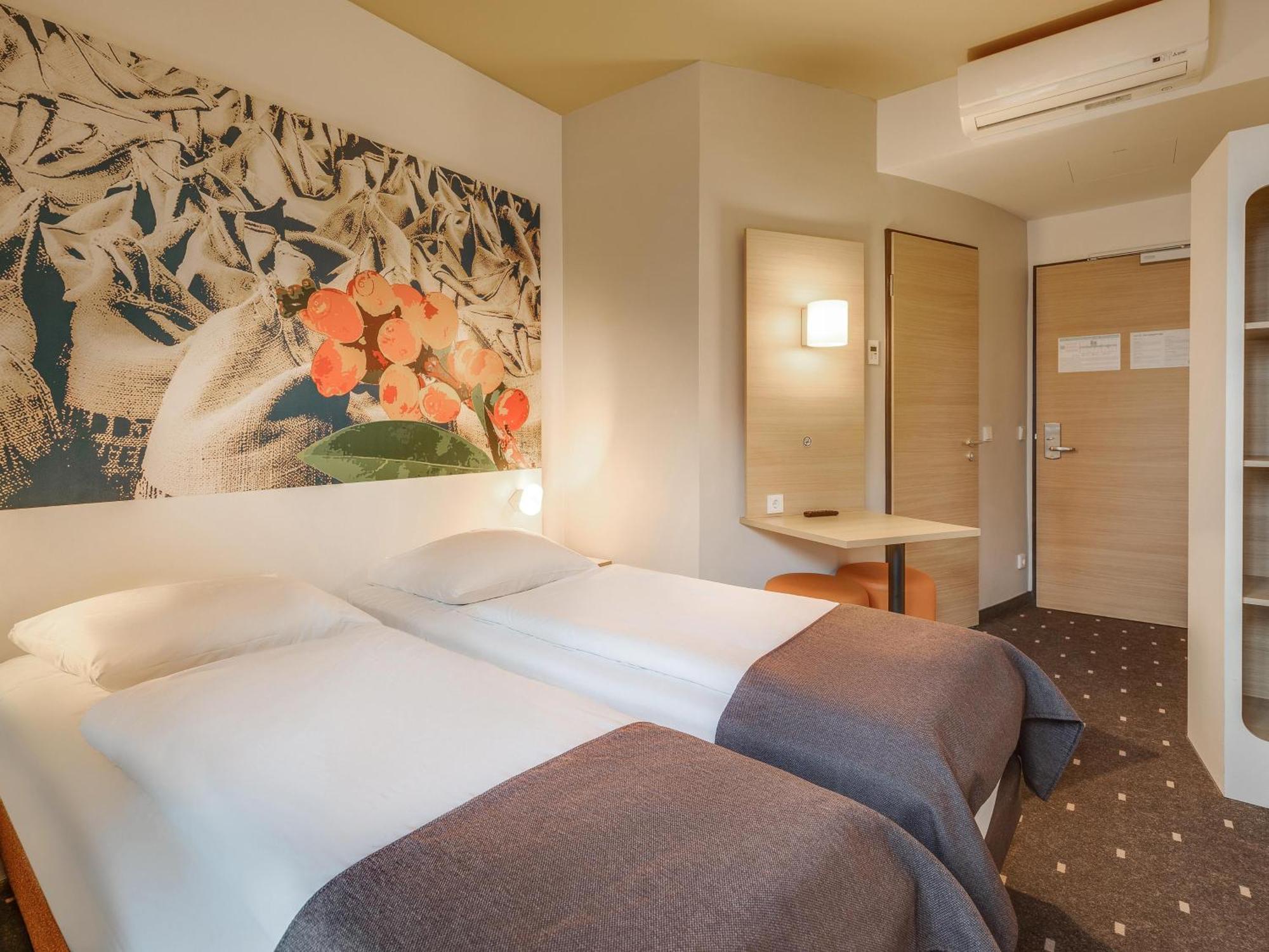 B&B Hotel Bremen-Ueberseestadt Extérieur photo